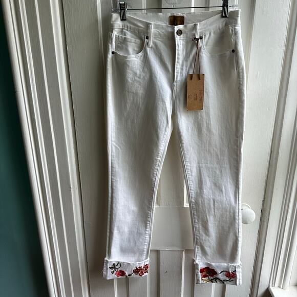 Driftwood Colette Embroidered Cuff Straight Leg Jeans NWT - Picture 2 of 10
